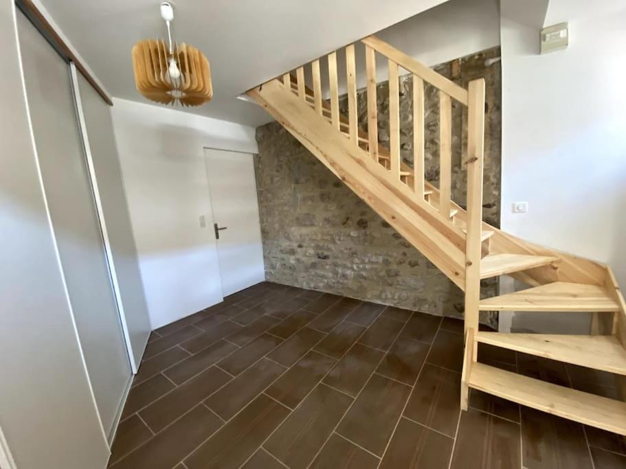 Chaleureux T3 Avec Terrasse/ Proche Valence Apartment แซงต์-เปเรย์ ภายนอก รูปภาพ